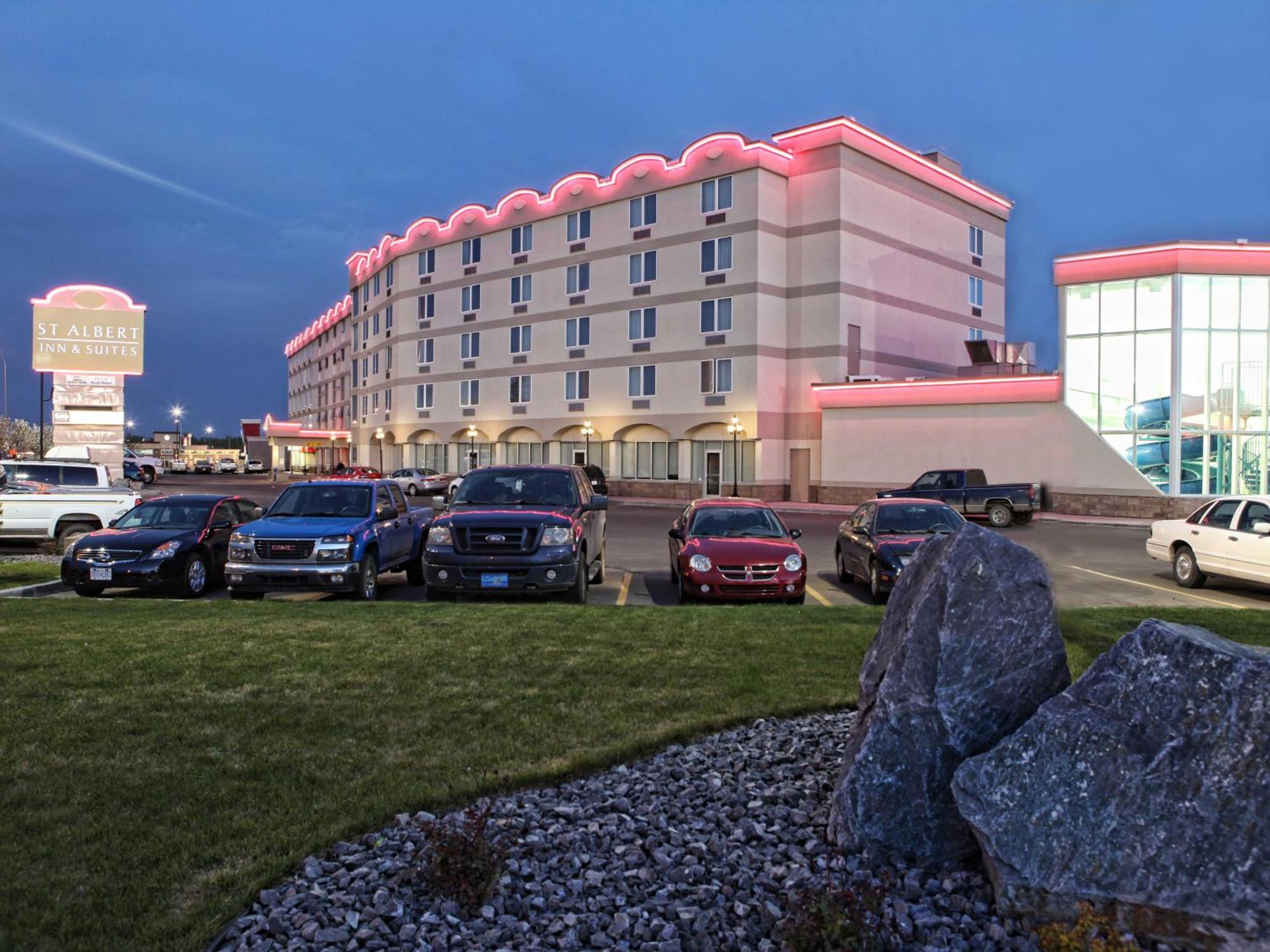 St. Albert Inn & Suites Saint Albert エクステリア 写真