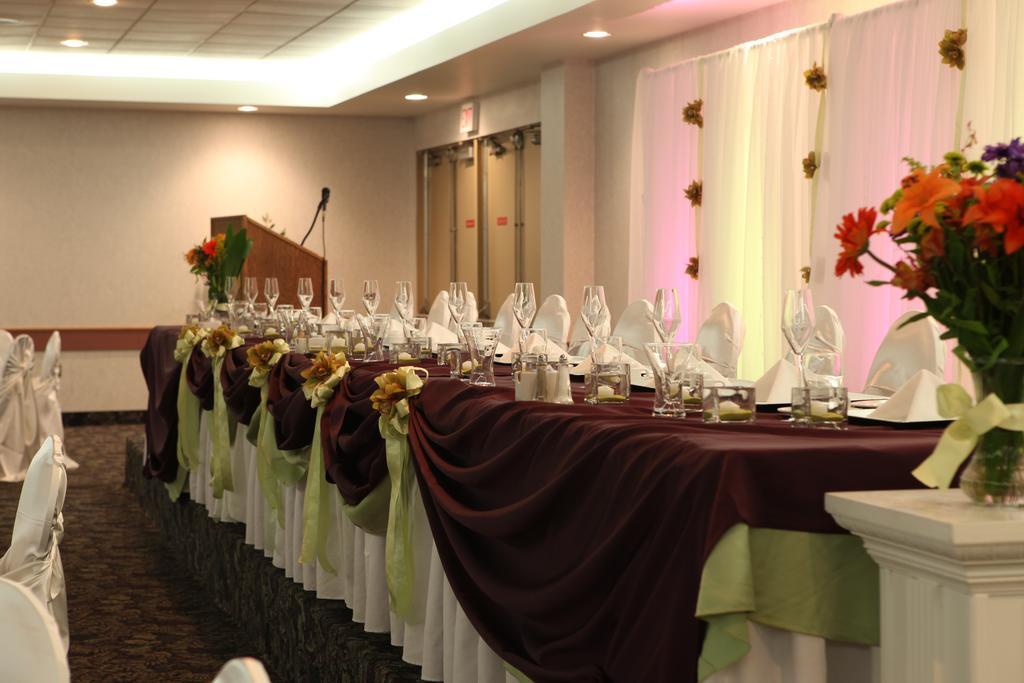 St. Albert Inn & Suites Saint Albert エクステリア 写真