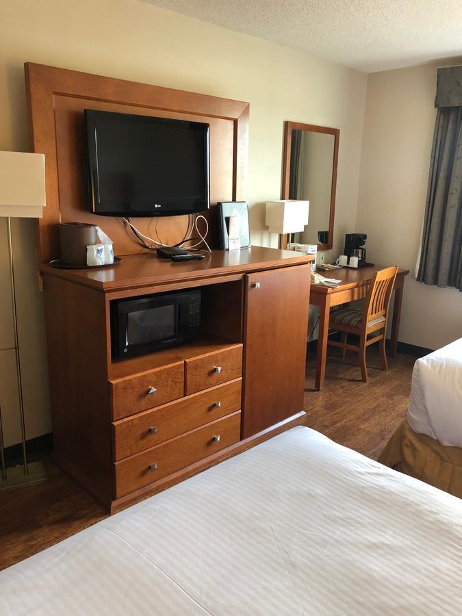 St. Albert Inn & Suites Saint Albert エクステリア 写真